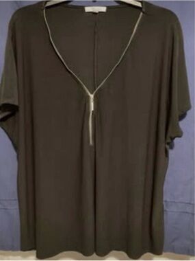 Black V-Neck Tunic Top with Front Tassel Detail
